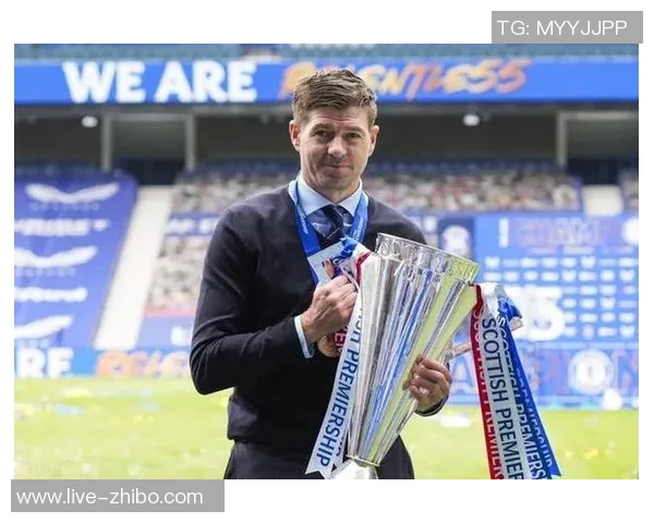 杰拉德称赞罗伊基恩被低估认为他在多个方面展现强大实力